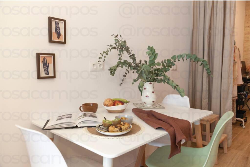 Rb - Urban Loft Retreat, Comfort & Good Location Valensiya Dış mekan fotoğraf