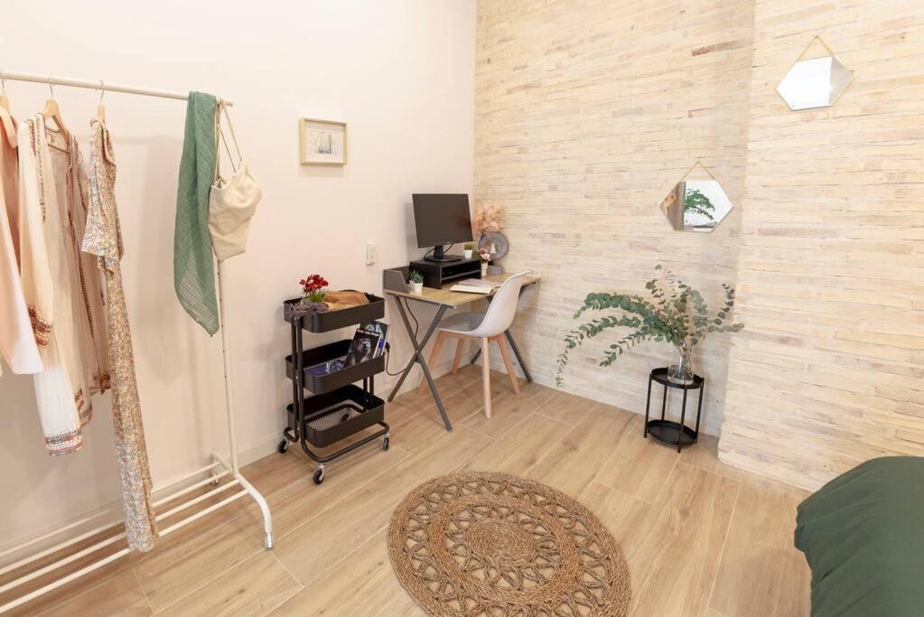 Rb - Urban Loft Retreat, Comfort & Good Location Valensiya Dış mekan fotoğraf