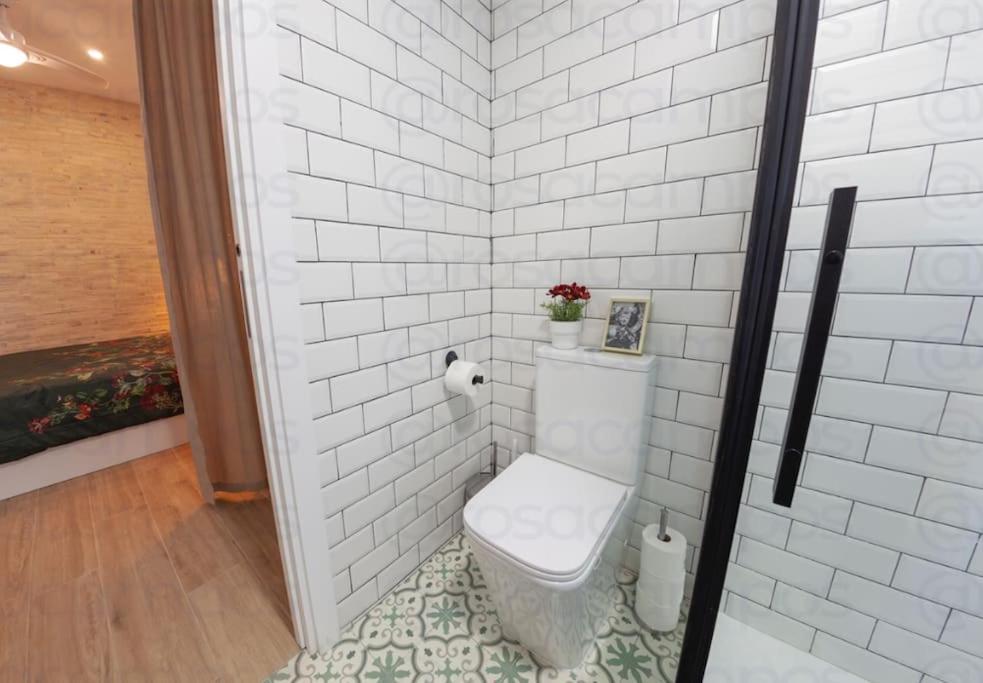 Rb - Urban Loft Retreat, Comfort & Good Location Valensiya Dış mekan fotoğraf