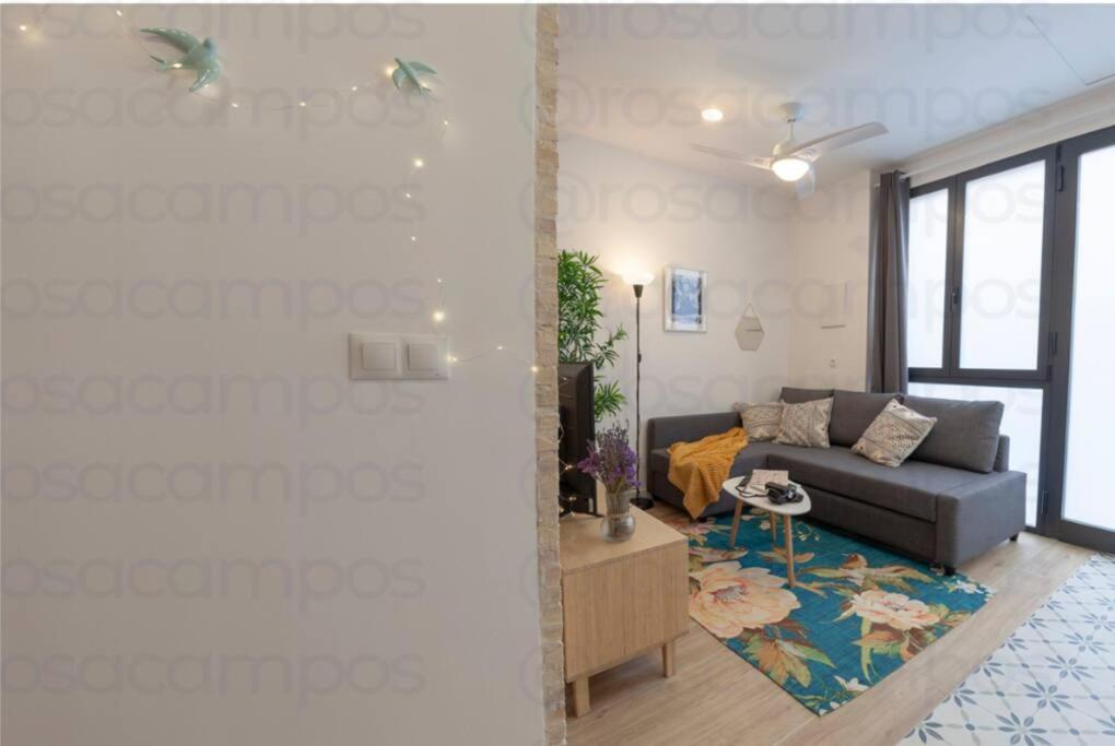 Rb - Urban Loft Retreat, Comfort & Good Location Valensiya Dış mekan fotoğraf